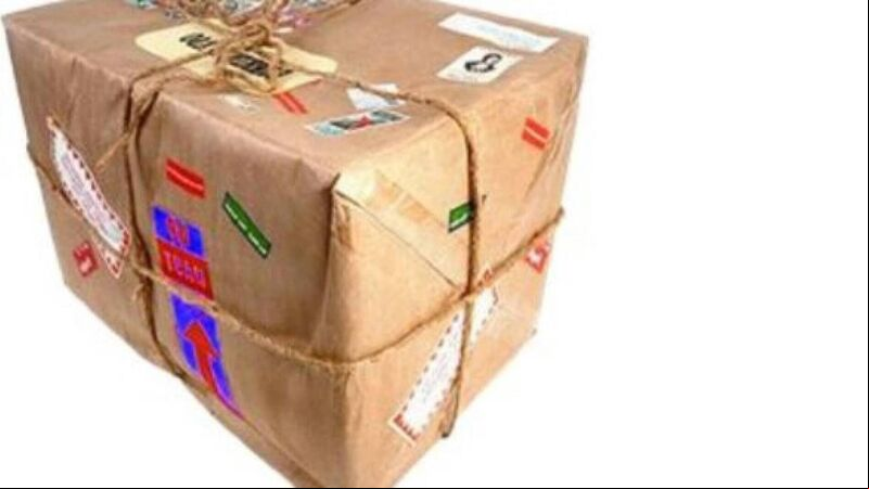 Major parcel courier pauses delivery to Ireland due to new Brexit border regulations Major parcel courier pauses delivery to Ireland due to new Brexit border regulations