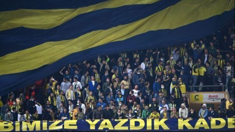 Fenerbahce given one-game partial stadium closure after Putin chants