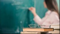 Teachers' union to ballot  in September over cost-of-living crisis