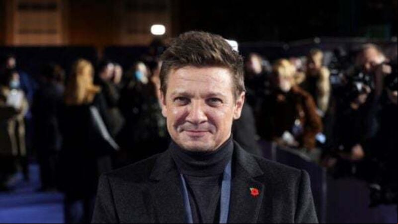 Jeremy Renner shares video of family ‘spa day’ in ICU after accident Jeremy Renner shares video of family ‘spa day’ in ICU after accident