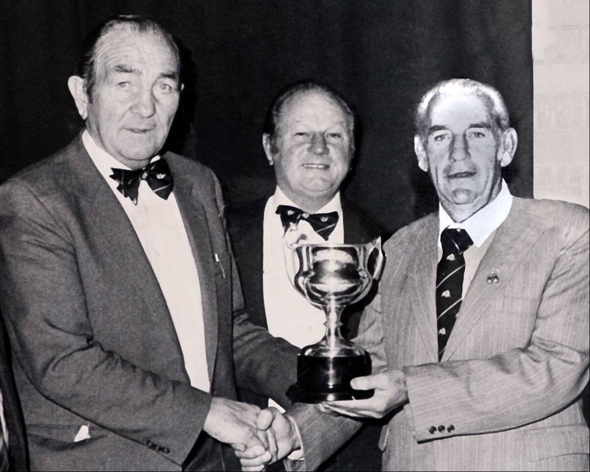 Paddy Martin (left) and Jiimmy Fitzgerald presenting the 1984 Cork Ex-Boxers Hall Of Fame award tothe legendary Tommy Hyde. Paddy Martin (left) and Jiimmy Fitzgerald presenting the 1984 Cork Ex-Boxers Hall Of Fame award tothe legendary Tommy Hyde.