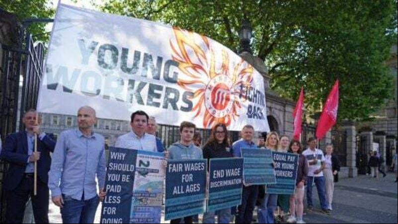 Rally outside Leinster House calls for increase in wage for young workers Rally outside Leinster House calls for increase in wage for young workers