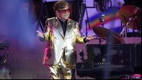 The best onstage fashion at Glastonbury