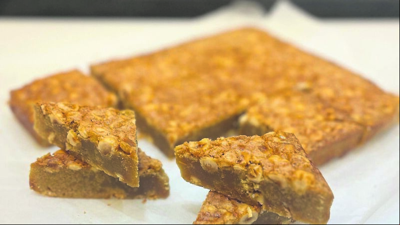 Recipe: Nut Brown, Banana, White chocolate and Caramel Blondies Recipe: Nut Brown, Banana, White chocolate and Caramel Blondies