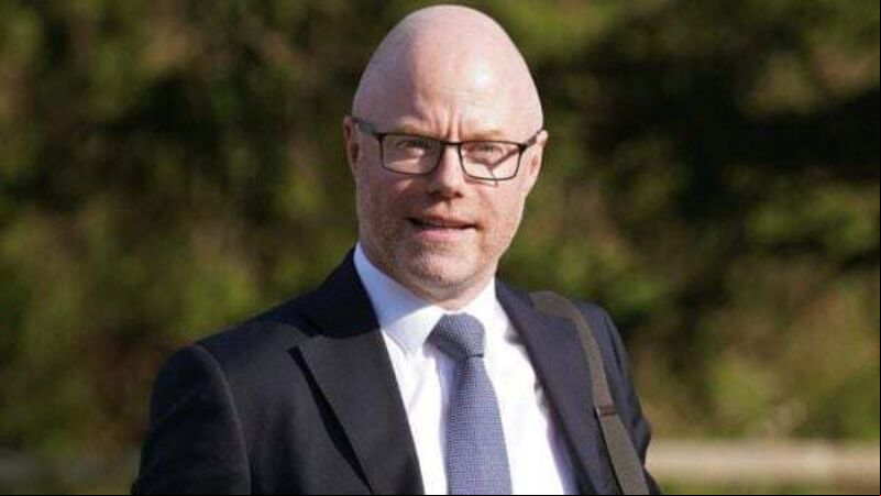 Opposition parties call on Donnelly to return from US amid spinal surgery review Opposition parties call on Donnelly to return from US amid spinal surgery review