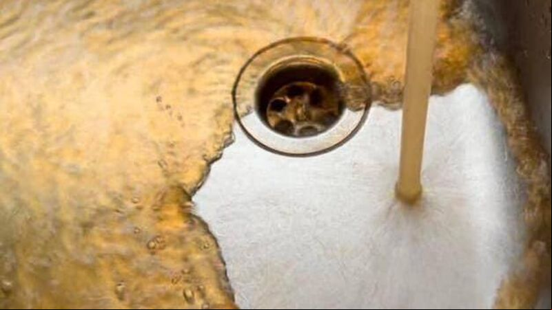 Cork TDs call for meeting over ongoing discoloured drinking water issues Cork TDs call for meeting over ongoing discoloured drinking water issues
