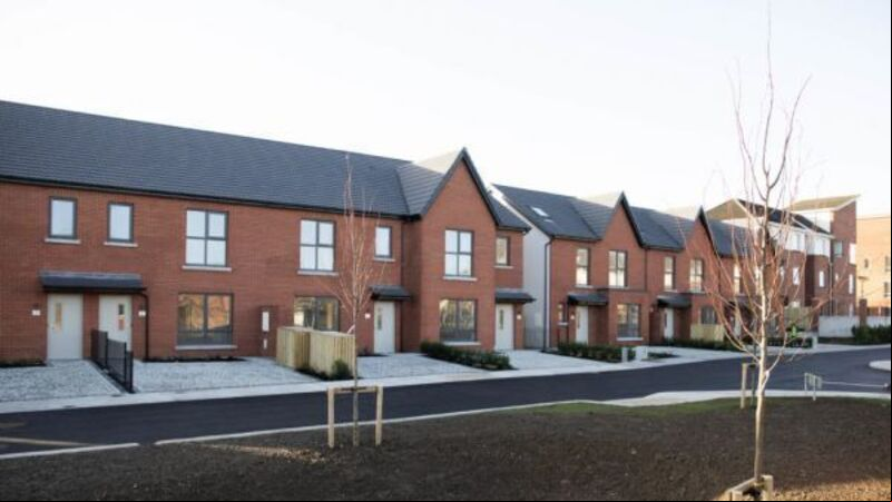 Coveney defends Ryanair's bulk purchase of homes for Dublin cabin crew Coveney defends Ryanair's bulk purchase of homes for Dublin cabin crew