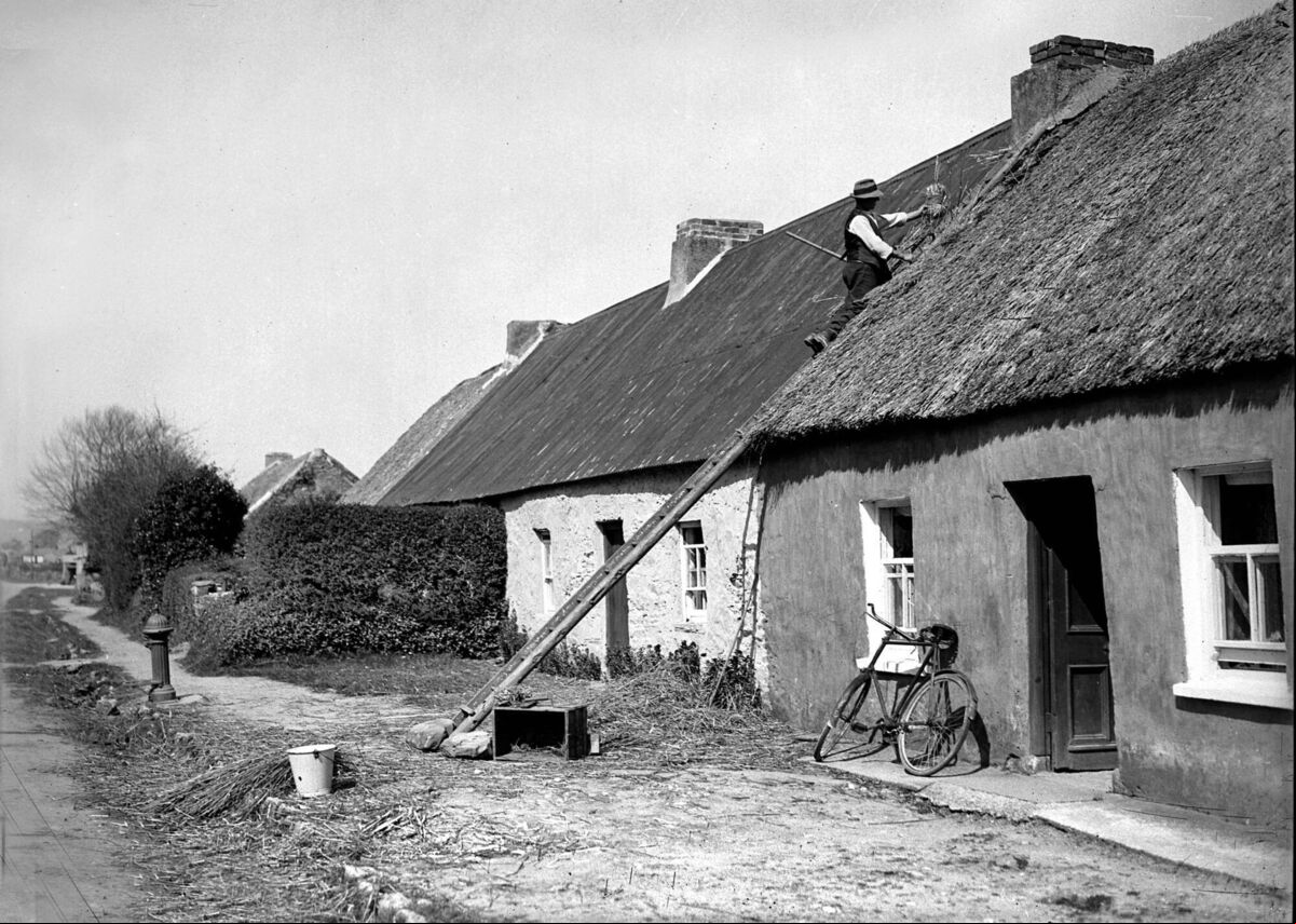 A thatcher at work near Castlelyons in 1945. A thatcher at work near Castlelyons in 1945.
