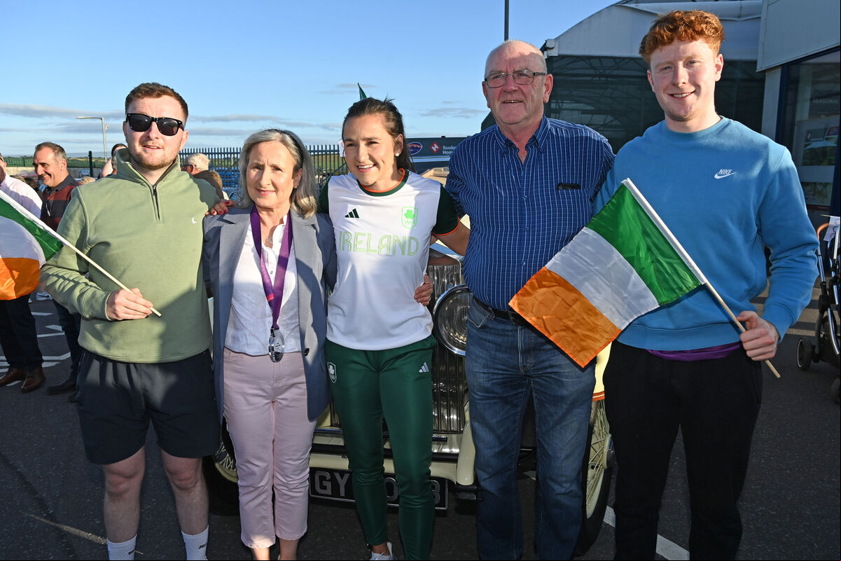 Phil Healy with her parents Phil and Jerry and brothers Diarmuid and Padraig in Ballineen and Enniskeane. Picture Eddie O'Hare Phil Healy with her parents Phil and Jerry and brothers Diarmuid and Padraig in Ballineen and Enniskeane. Picture Eddie O'Hare