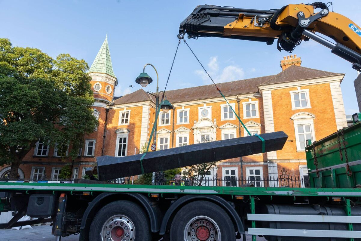 Obelisk of Bronze by Michael Warren, the tallest sculpture in Crawford Art Gallery’s collection, being removed by crane as the Cork city National Cultural Institution prepares to close for Transforming Crawford Art Gallery, a major redevelopment. Photo Darragh Kane Obelisk of Bronze by Michael Warren, the tallest sculpture in Crawford Art Gallery’s collection, being removed by crane as the Cork city National Cultural Institution prepares to close for Transforming Crawford Art Gallery, a major redevelopment. Photo Darragh Kane