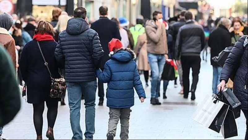 Consumer sentiment holds steady ahead of Christmas, survey finds Consumer sentiment holds steady ahead of Christmas, survey finds