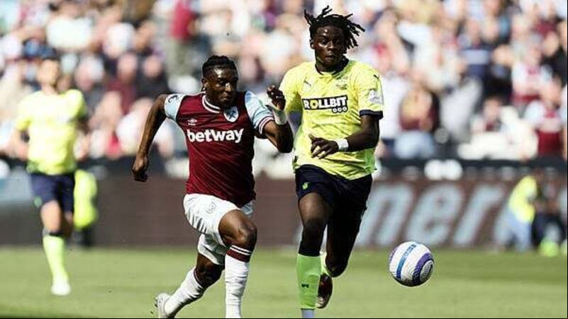 Southampton equal Derby’s 11-point total with late draw at West Ham Southampton equal Derby’s 11-point total with late draw at West Ham