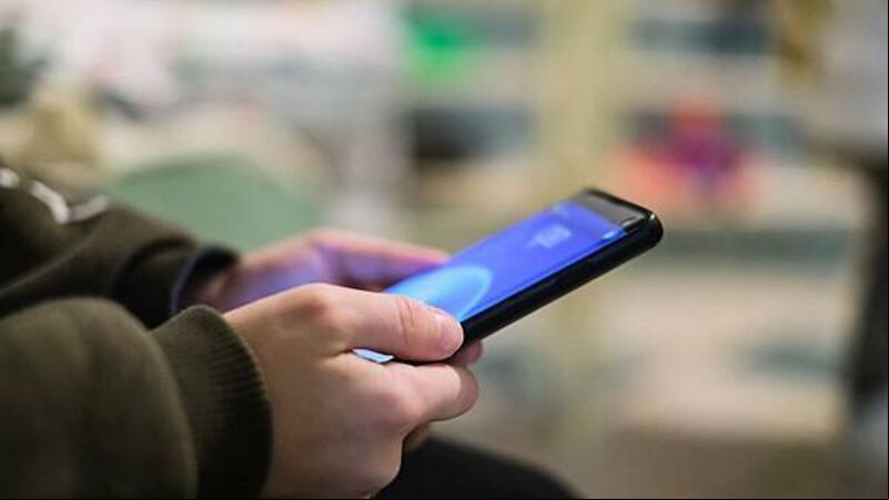 Ireland will need dedicated clinic to deal with phone addiction, says professor Ireland will need dedicated clinic to deal with phone addiction, says professor