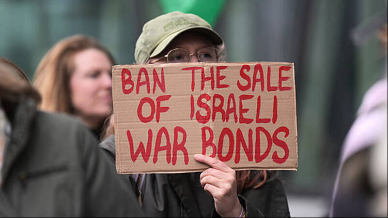 Government accused of ‘water-weak’ argument against Israeli war bonds Bill Government accused of ‘water-weak’ argument against Israeli war bonds Bill